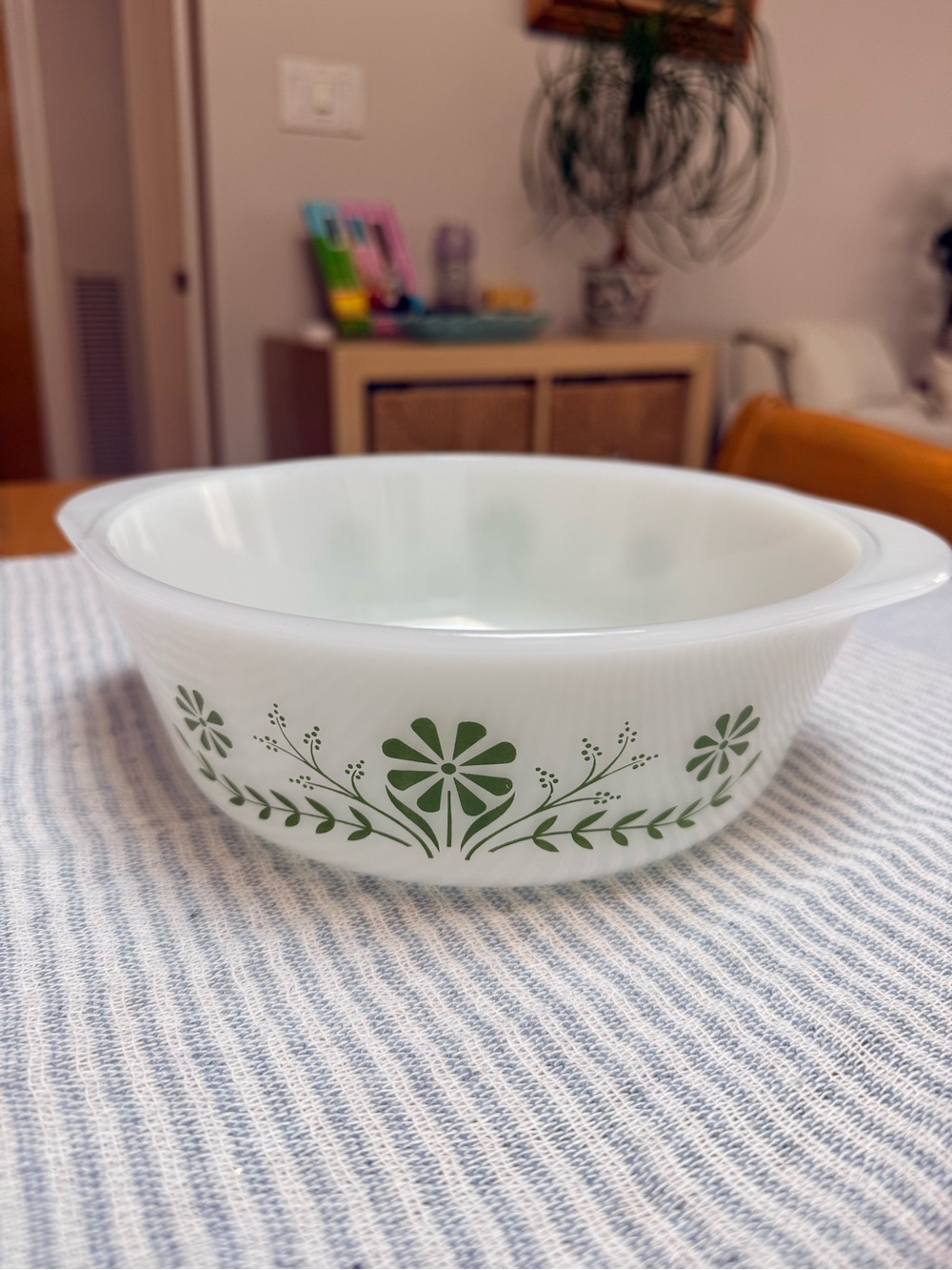 Vintage Glasbake Green Daisy Milk Glass Casserole Dish Bowl Round 1.5 qt